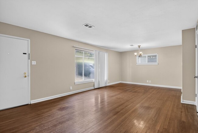 Building Photo - 37 Purdue Cir