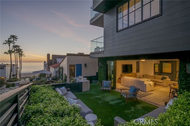 Building Photo - 2903 Manhattan Ave