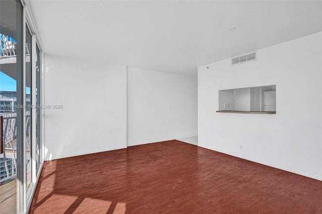 Building Photo - 7601 E Treasure Dr