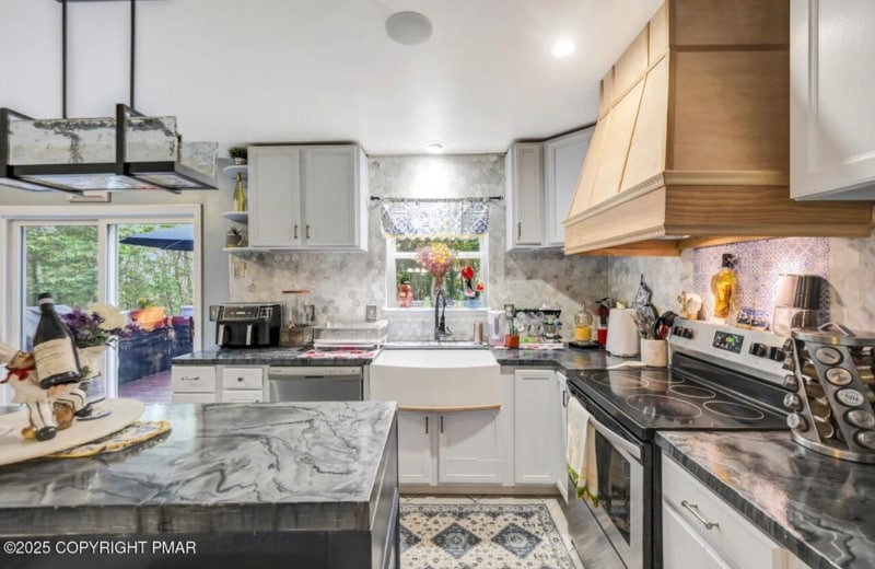 Building Photo - 128 Wilson Ct