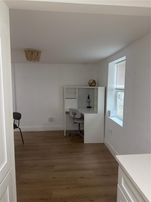 Building Photo - 2417 W Gray St