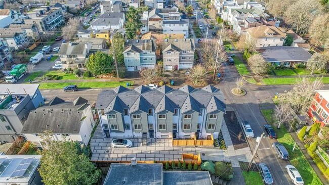 Building Photo - Stunning Brand-New Ballard Townhome with A...