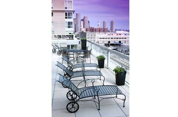 Building Photo - 1 Park Ln