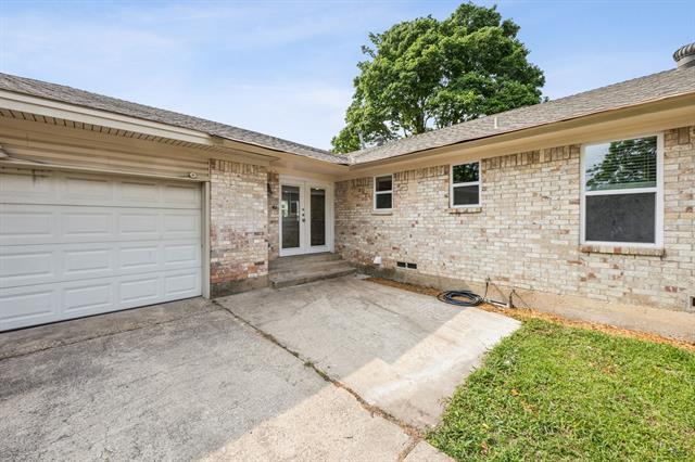 Building Photo - 810 Wildgrove Dr