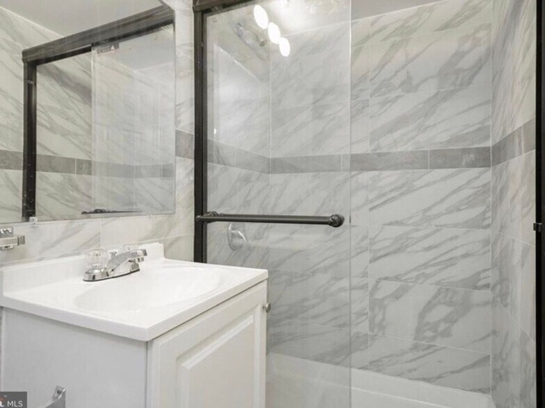 Building Photo - 3942 Wallace St