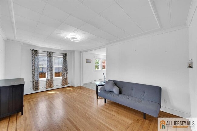 Building Photo - 14 Albourne St