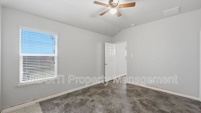 Building Photo - 3414 Zachary St