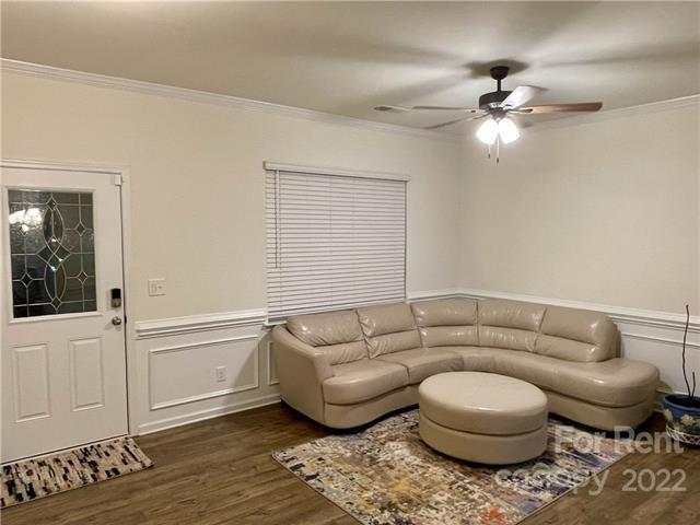 Primary Photo - Home in Highland Park