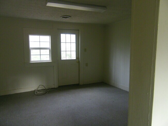 Building Photo - 2069 S Lumpkin St
