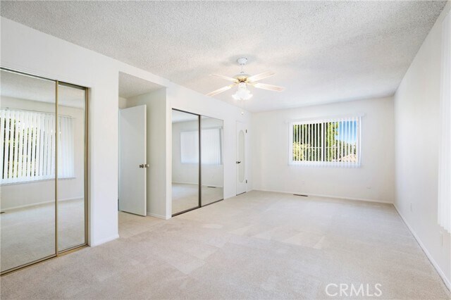 Building Photo - 1731 La Loma Dr