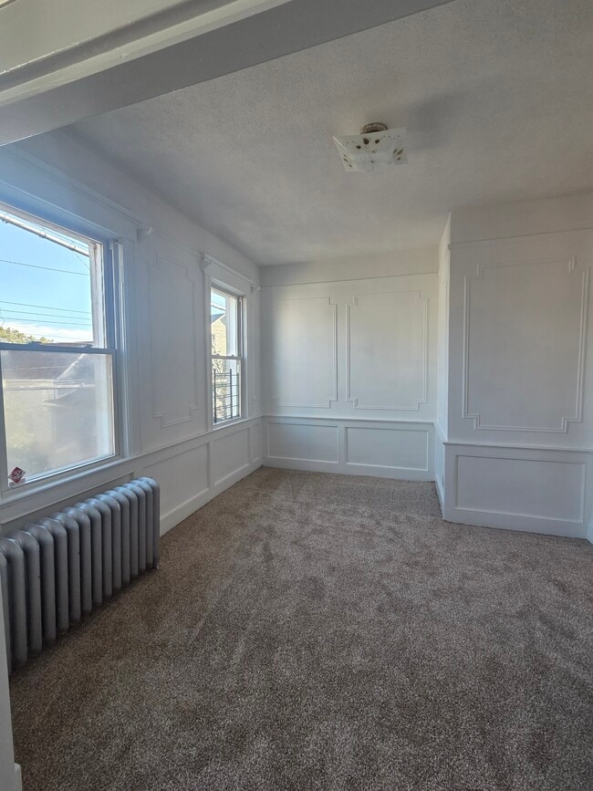 Building Photo - 209 Saint Marys Ave