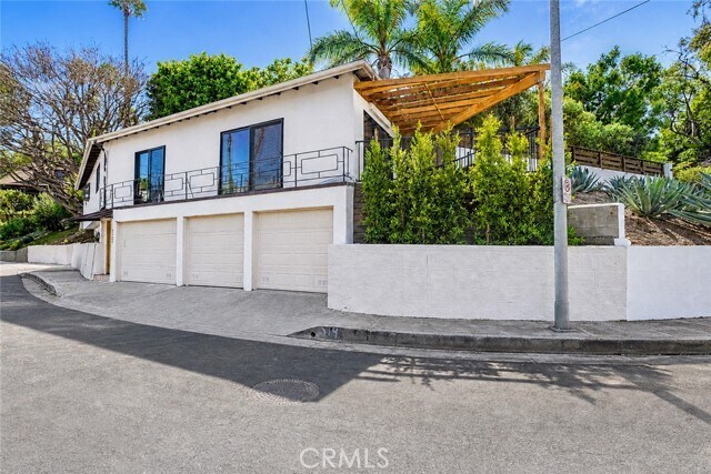 Building Photo - 3434 Larissa Dr