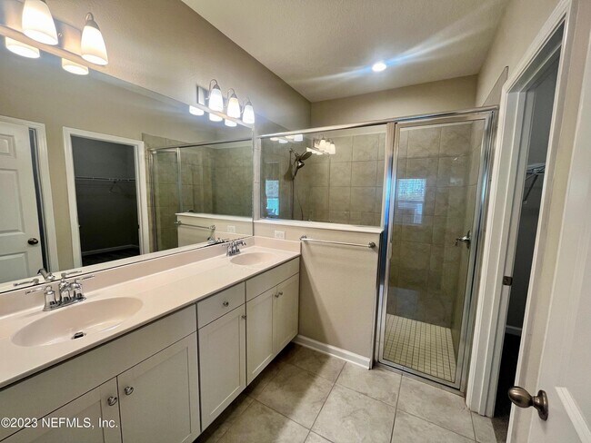 Building Photo - 2117 Hawkeye Pl