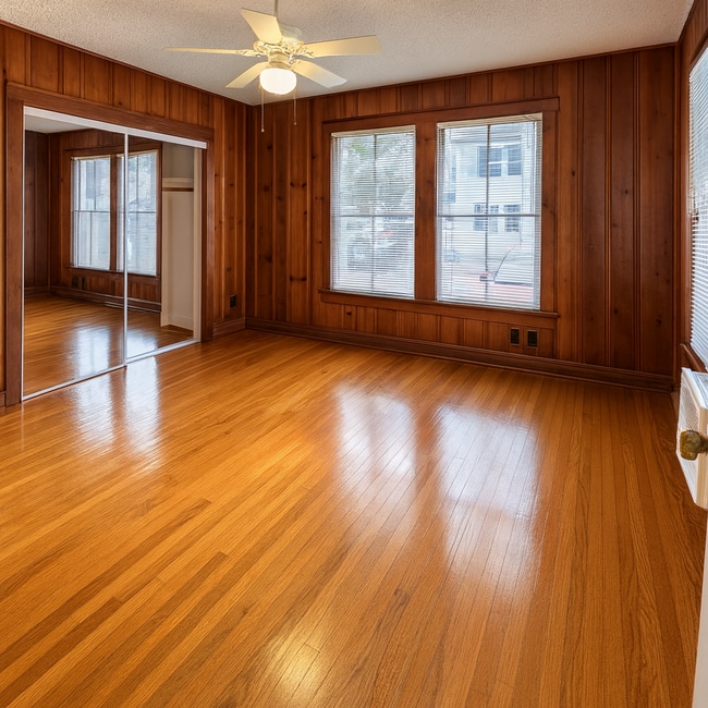 Building Photo - 110 E 30th St