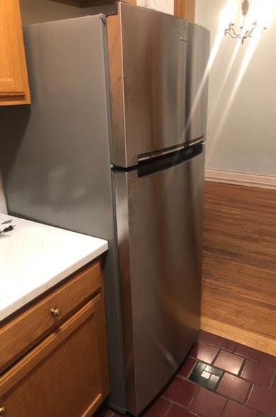 Building Photo - 103 W 39th St