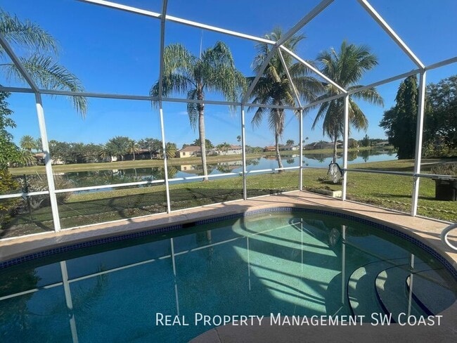 Building Photo - 816 Grand Rapids Blvd