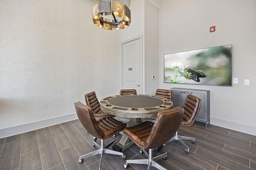 Building Photo - 2165 Nolensville Pk