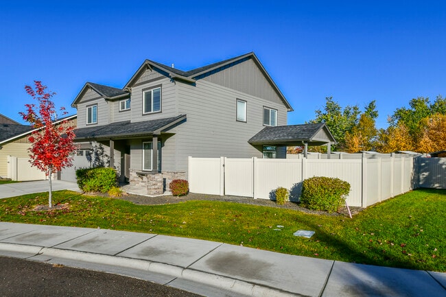 Building Photo - 10236 W Achillea St