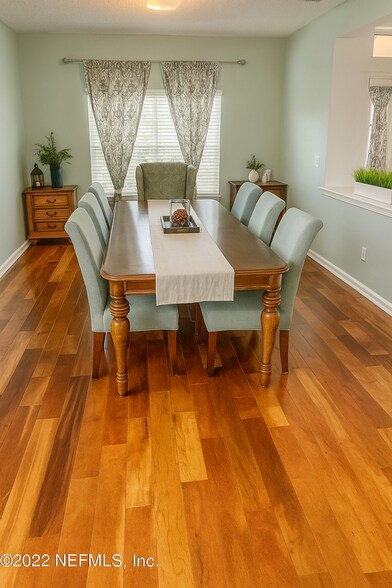 Building Photo - 628 Candlebark Dr