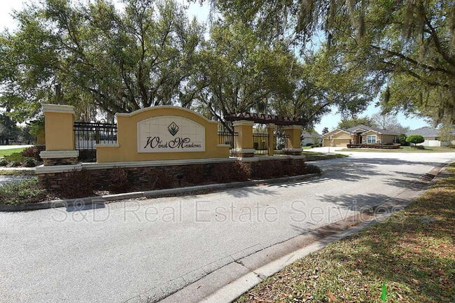 Building Photo - 1977 Wind Meadows Dr