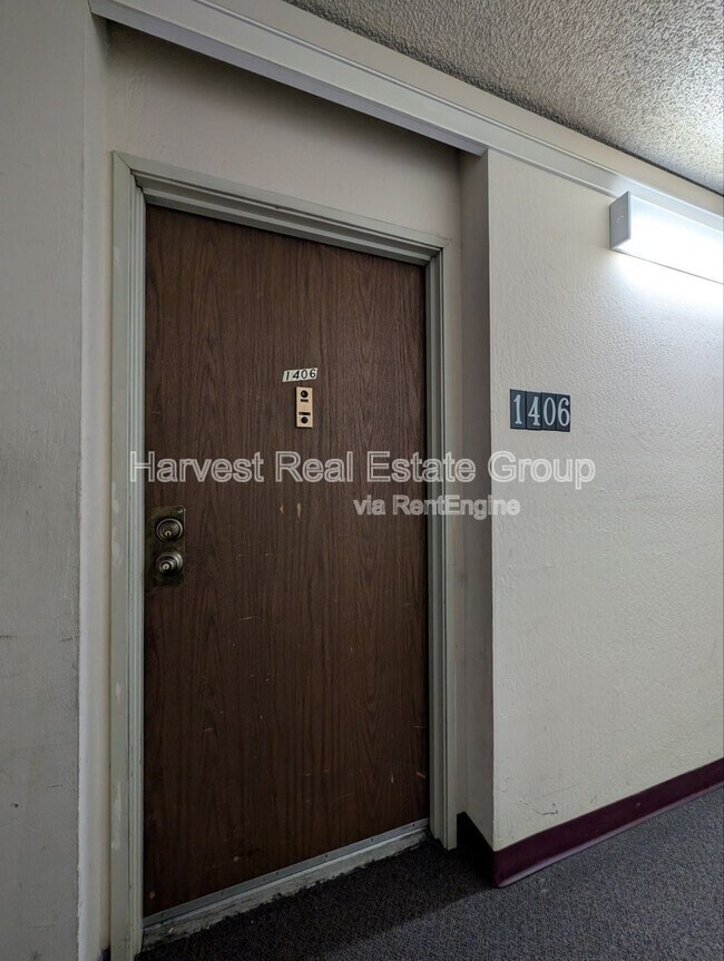 Building Photo - 801 Franklin St