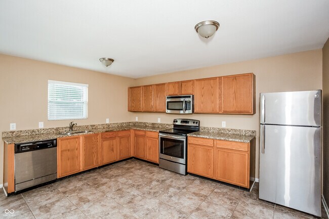 Building Photo - 10902 Spirit Dr