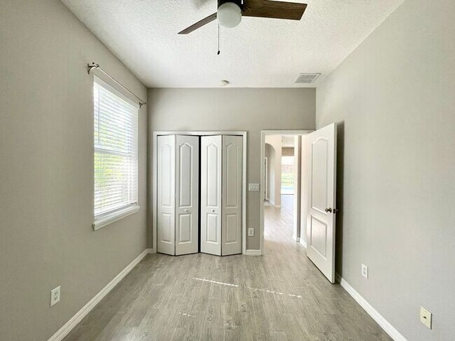 Building Photo - Gorgeous 3/2 Pool Home in Apopka's Parkside at Errol Estate!