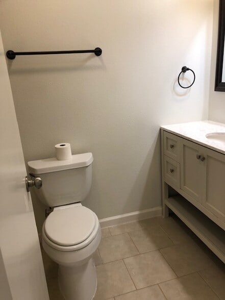 Master Bathroom - 9720 Leland Ln