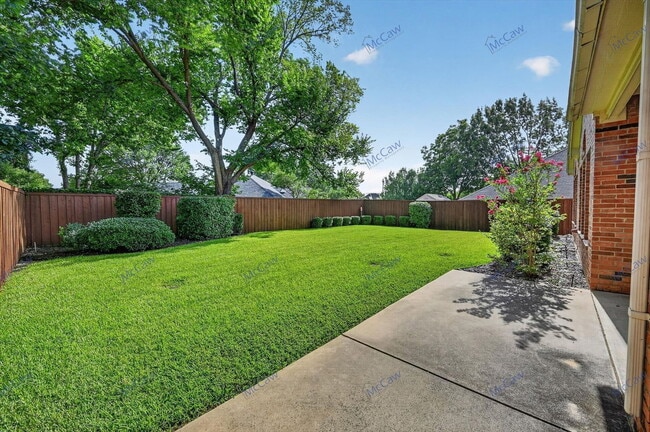 Building Photo - 504 Coventry Dr