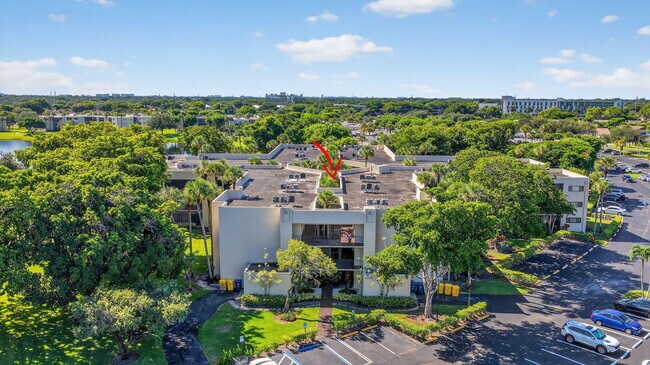 Building Photo - 5220 Las Verdes Cir
