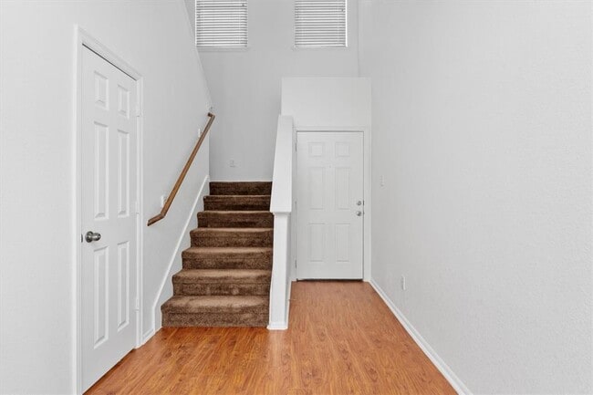 Building Photo - 12230 Turchin Dr