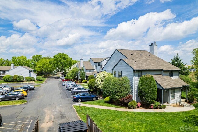 Building Photo - 1612 Woodbridge Commons Way