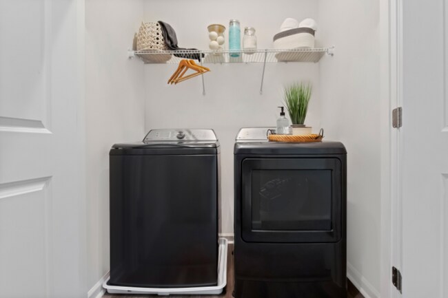 Building Photo - 912 Colton Dr