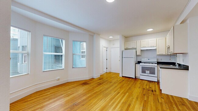 Building Photo - 665 Eddy St
