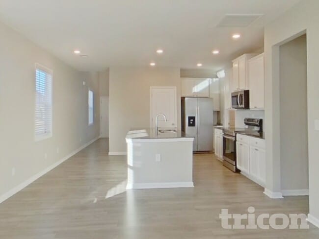 Building Photo - 931 Bryden Ln