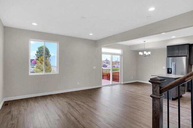 Building Photo - Spacious 3-Bedroom Home with Mountain Views and Open Layout in Central Colorado Springs