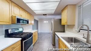 Building Photo - 2811 Old Field Dr