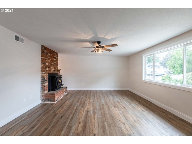 Building Photo - 942 Fenwick St