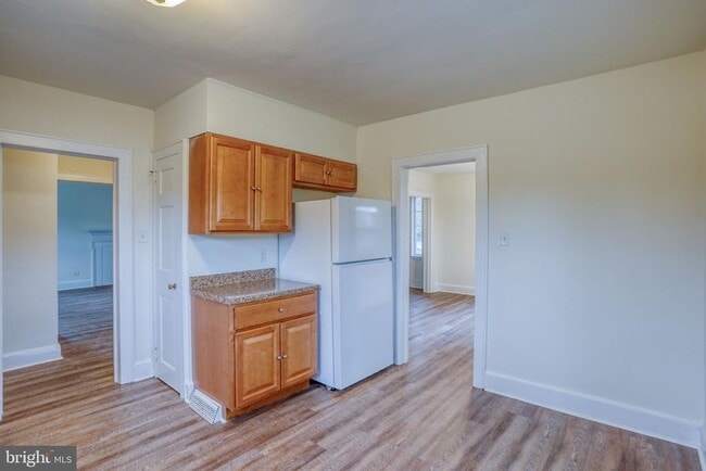 Building Photo - 1031 S Dupont Blvd