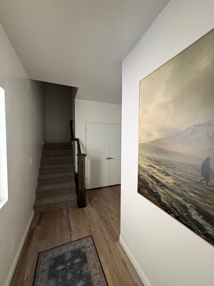 Building Photo - 391 S Deep Creek Dr