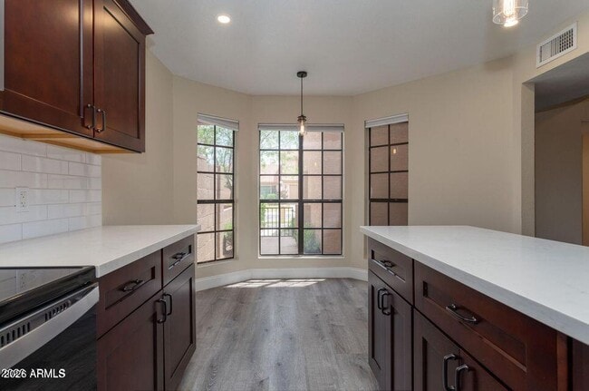 Building Photo - 13642 S 42nd Pl