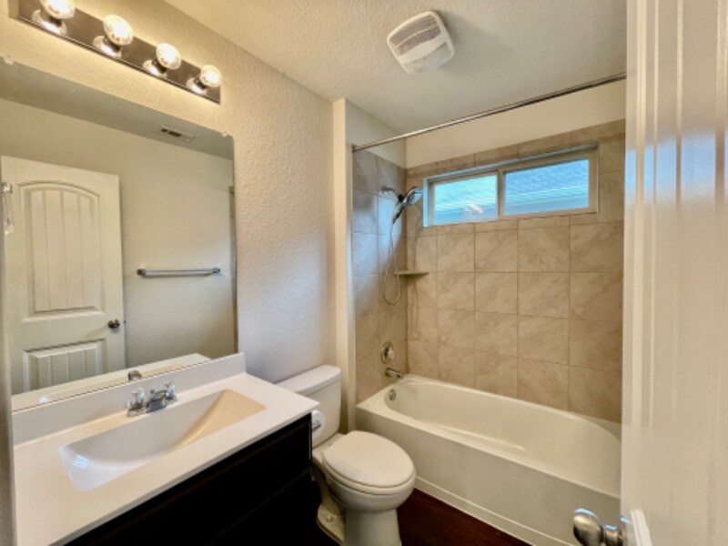 Building Photo - 2501 McCrae