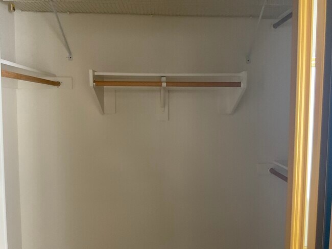 Building Photo - 4307 E South Fork Dr