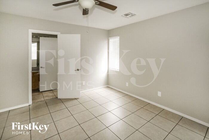 Building Photo - 7623 W Nicolet Ave