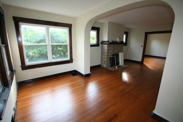 Living Area - 44 S Fremont Ave