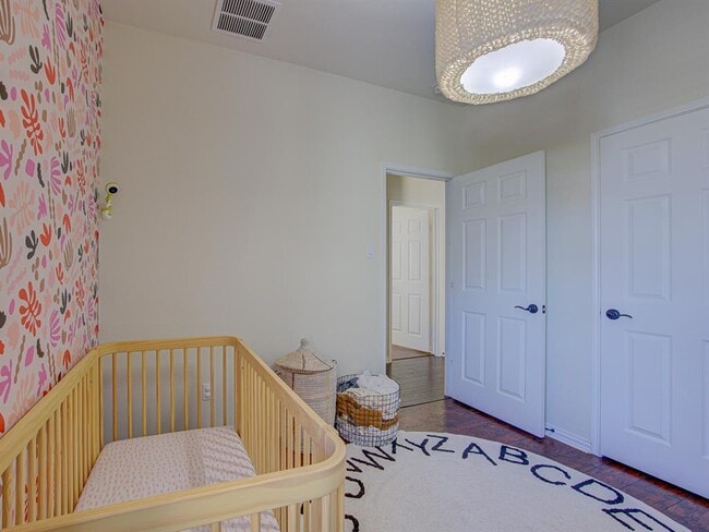 Building Photo - 9928 Aly May Dr