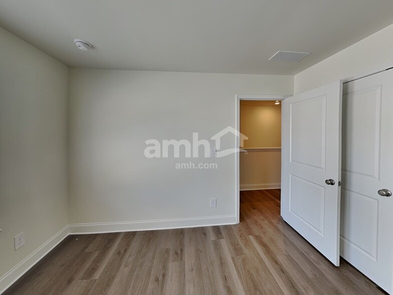 Building Photo - 3515 Shane Hill Rd SW