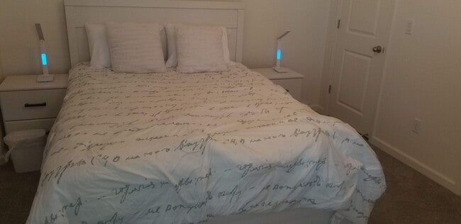 Building Photo - Beautiful Private In-Law Suite – Move-In R...