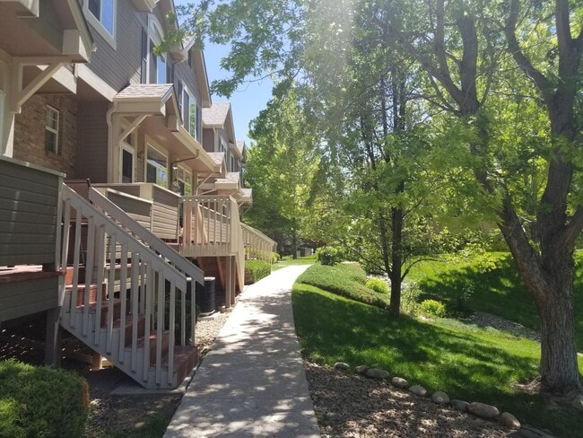 Building Photo - 5555 E Briarwood Ave