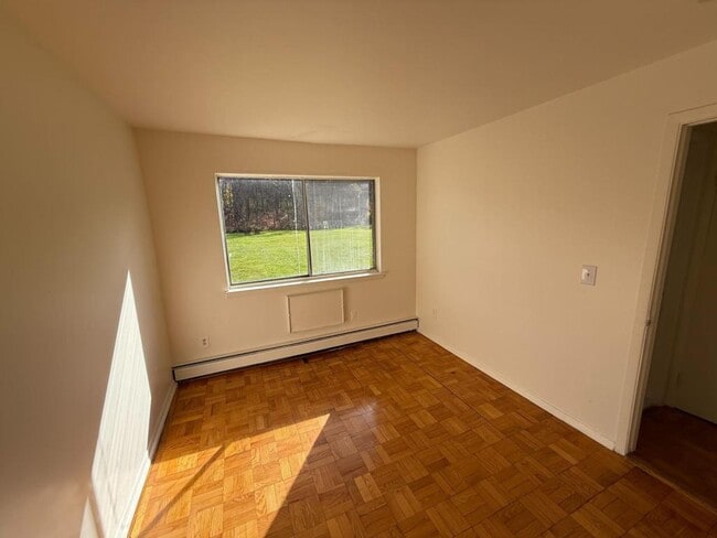 Building Photo - 37 Rome Ave